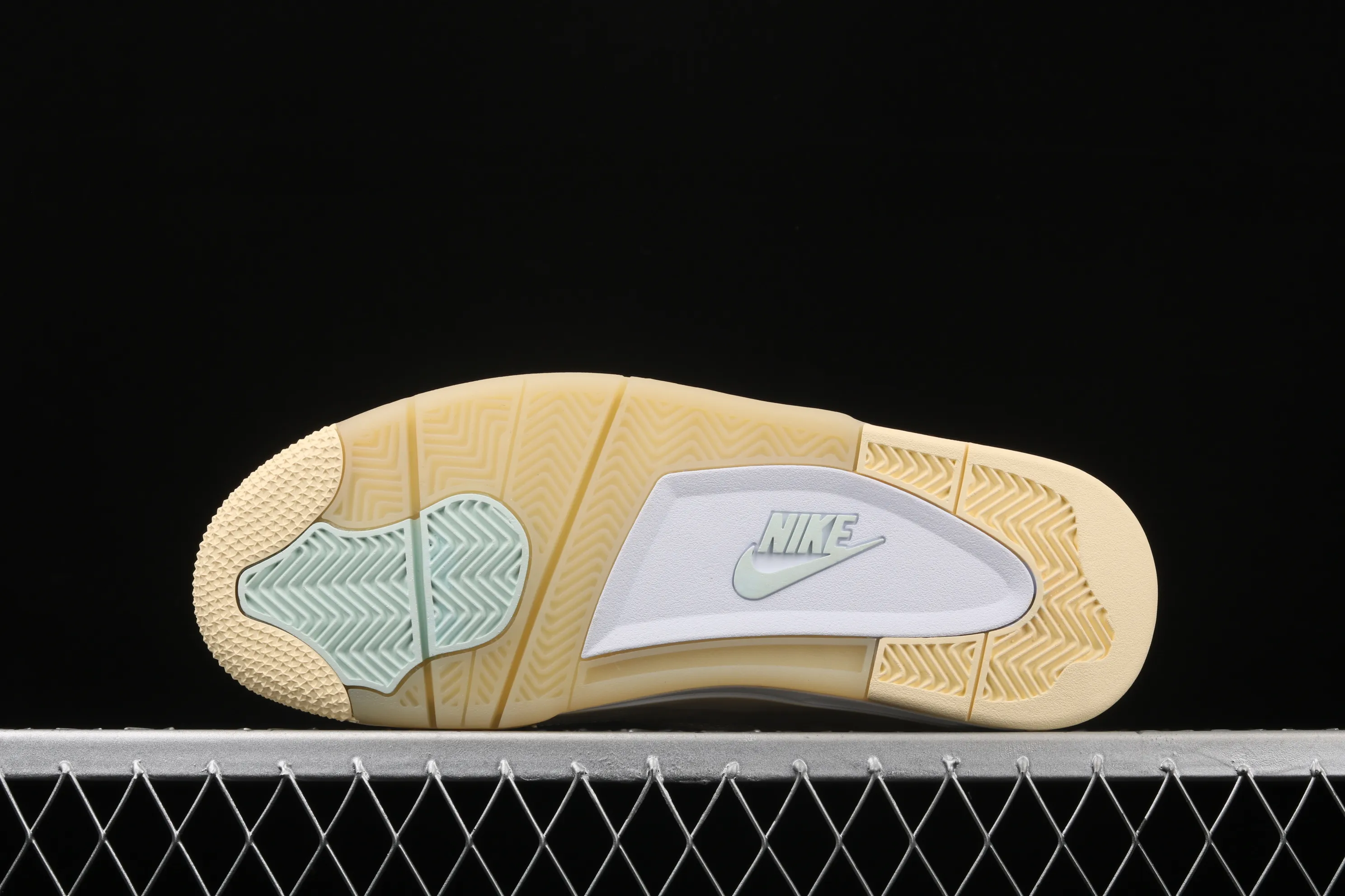 All categories Air Jordan Jordan series basketball shoes Air Jordan 4 OF x Air Jordan 4 Retro "Cream/Sail" AJ4 Jordan 4 mid-top retro casual sports culture basketball shoes CV9388-100